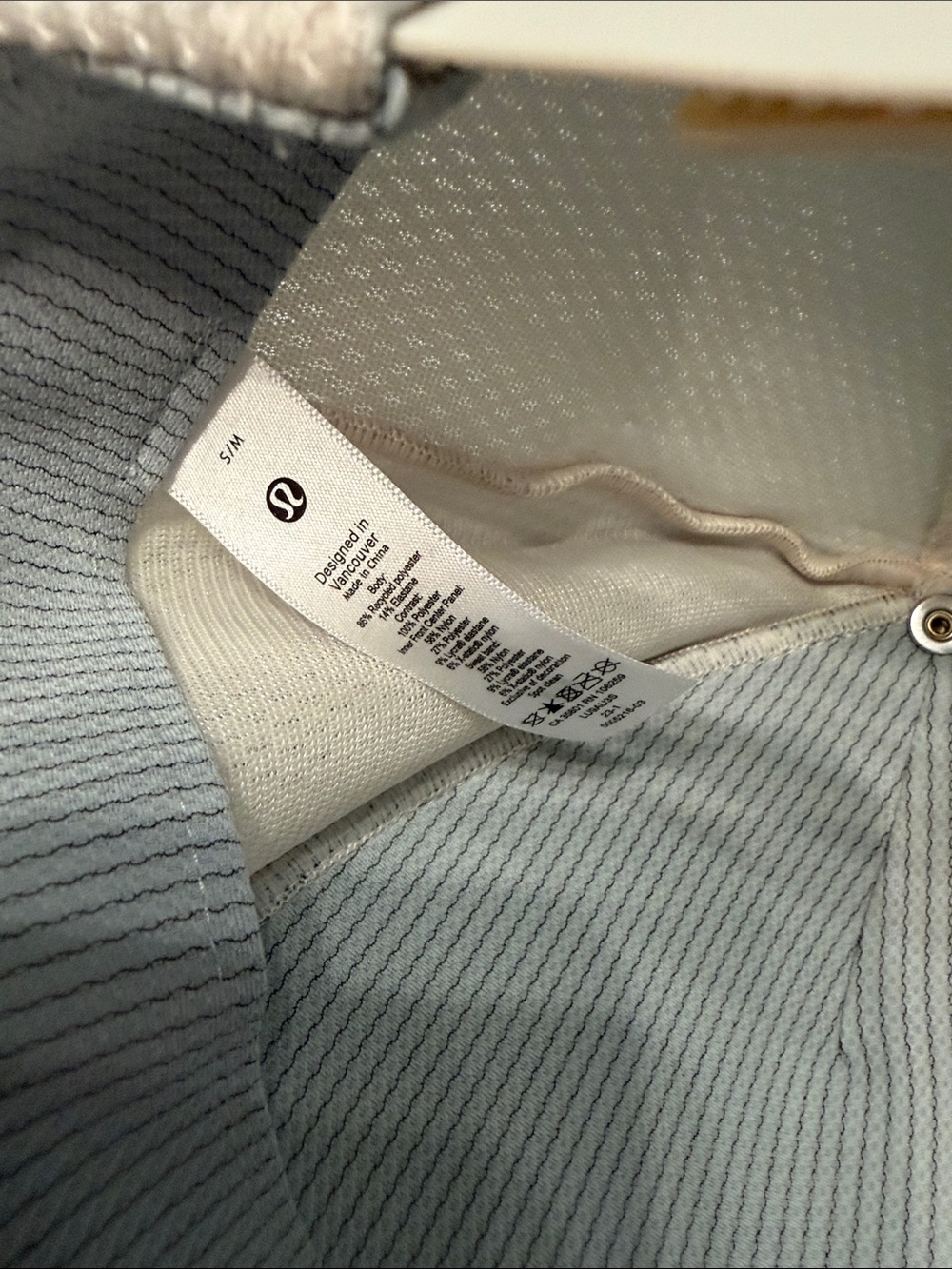 lululemon athletica Cream Logo Mesh Trucker Hat - Picture 4 of 6